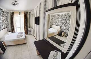 Гостиница Илиос Витязево Двухместный номер Делюкс с 1 кроватью и балконом-1