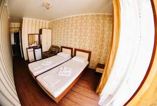 Гостиница Илиос Витязево Двухместный номер с 2 отдельными кроватями-1